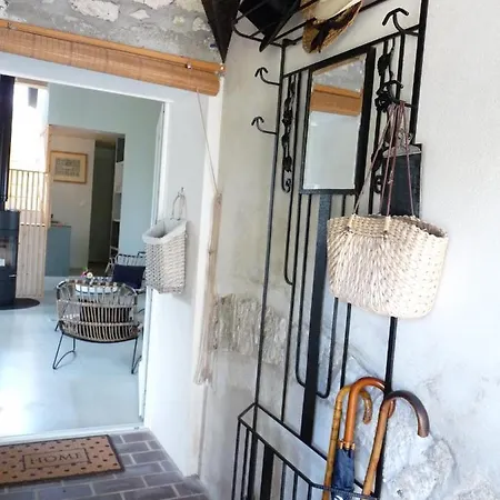 Bed & Breakfast La Maison De Madame Baudy 4*