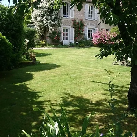 Bed & Breakfast La Maison De Madame Baudy 4*