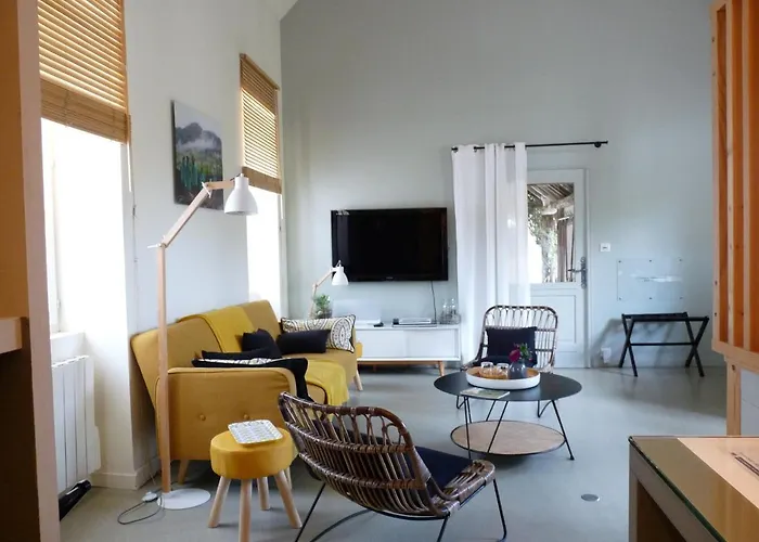 Nocleg ze śniadaniem La Maison De Madame Baudy 4*