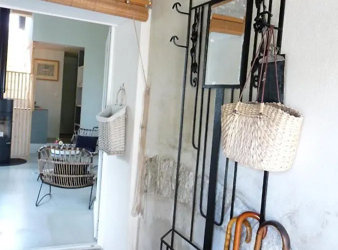 Nocleg ze śniadaniem La Maison De Madame Baudy 4*